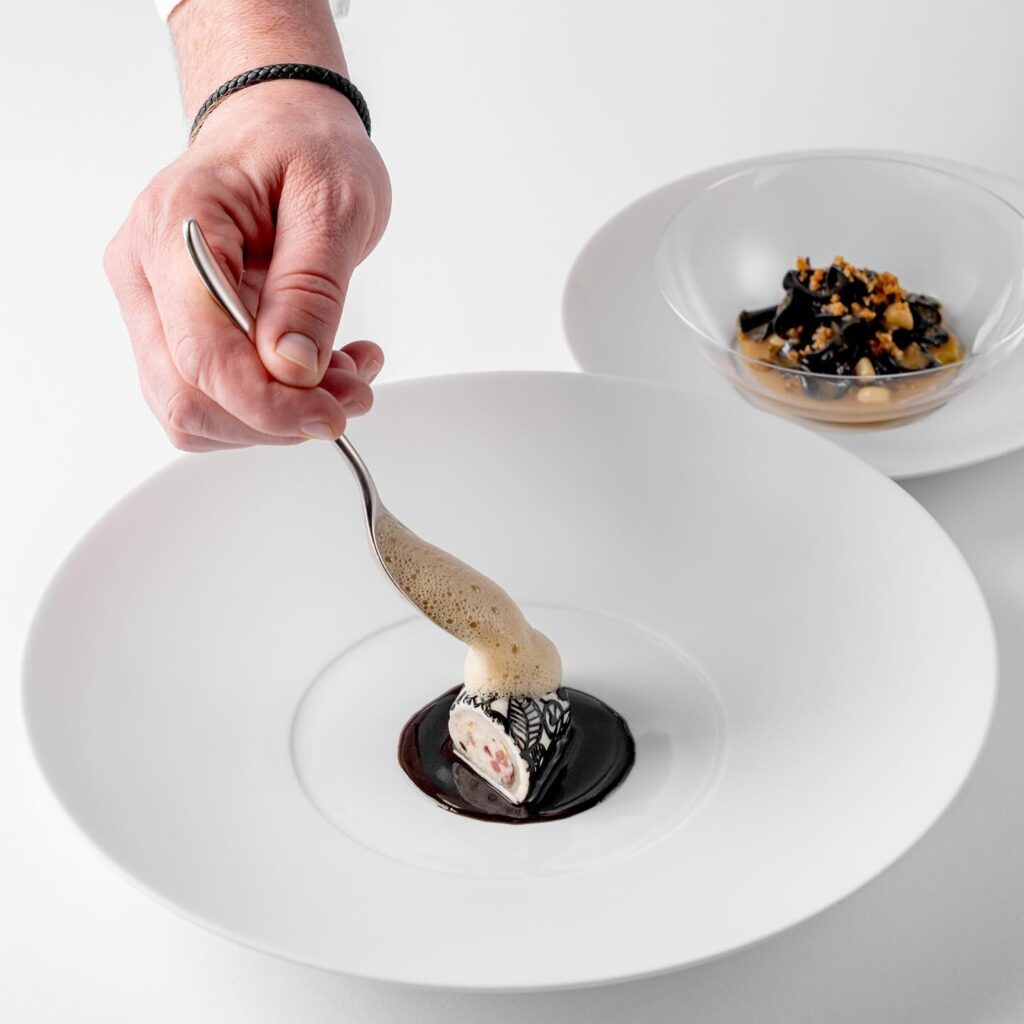 adills1_1722161802_3422063681517793301_325722192